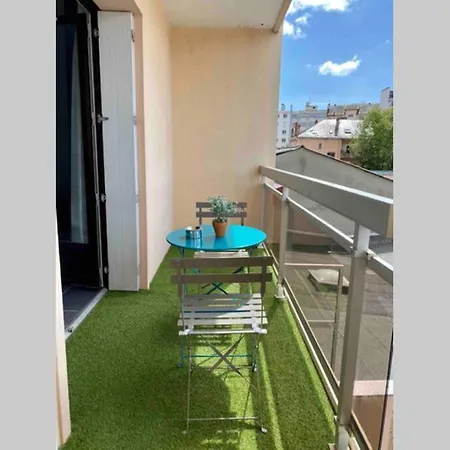 Le Continental Beau T2 Plein Centre + Parking Apartment